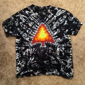 Custom arrow head tie dye
